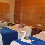 Playa Samil Hotel *
